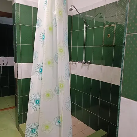 Pensiune Grund Diakszallas - *